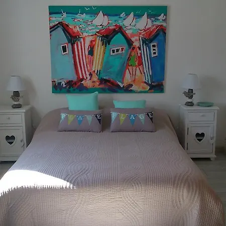 Alojamento de Acomodação e Pequeno-almoço D'hotes Armoise 3*